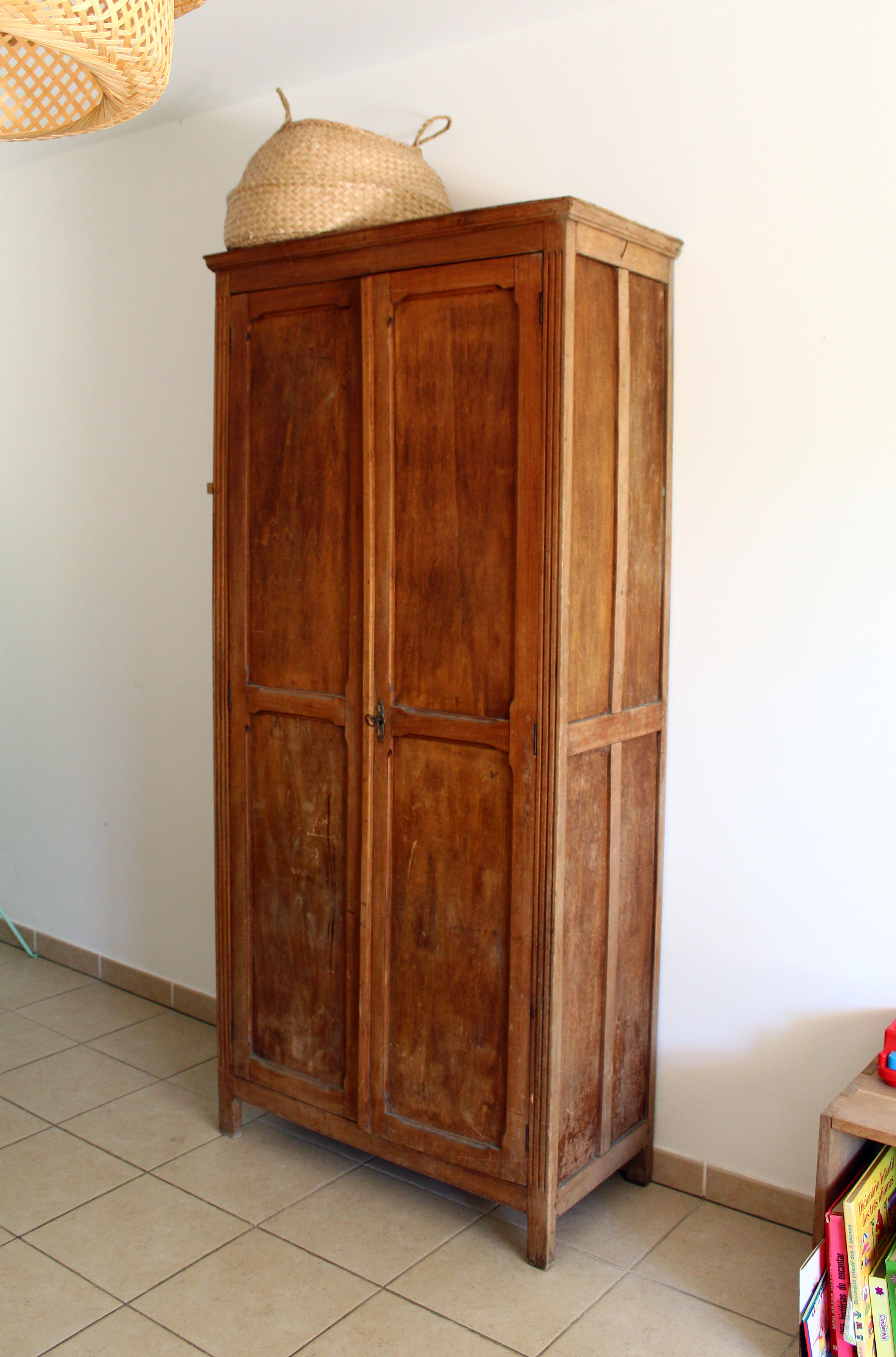 Parisian solid wood cabinet