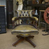 Rotating office chair in mahogany and upholstered leather, from the 1960s