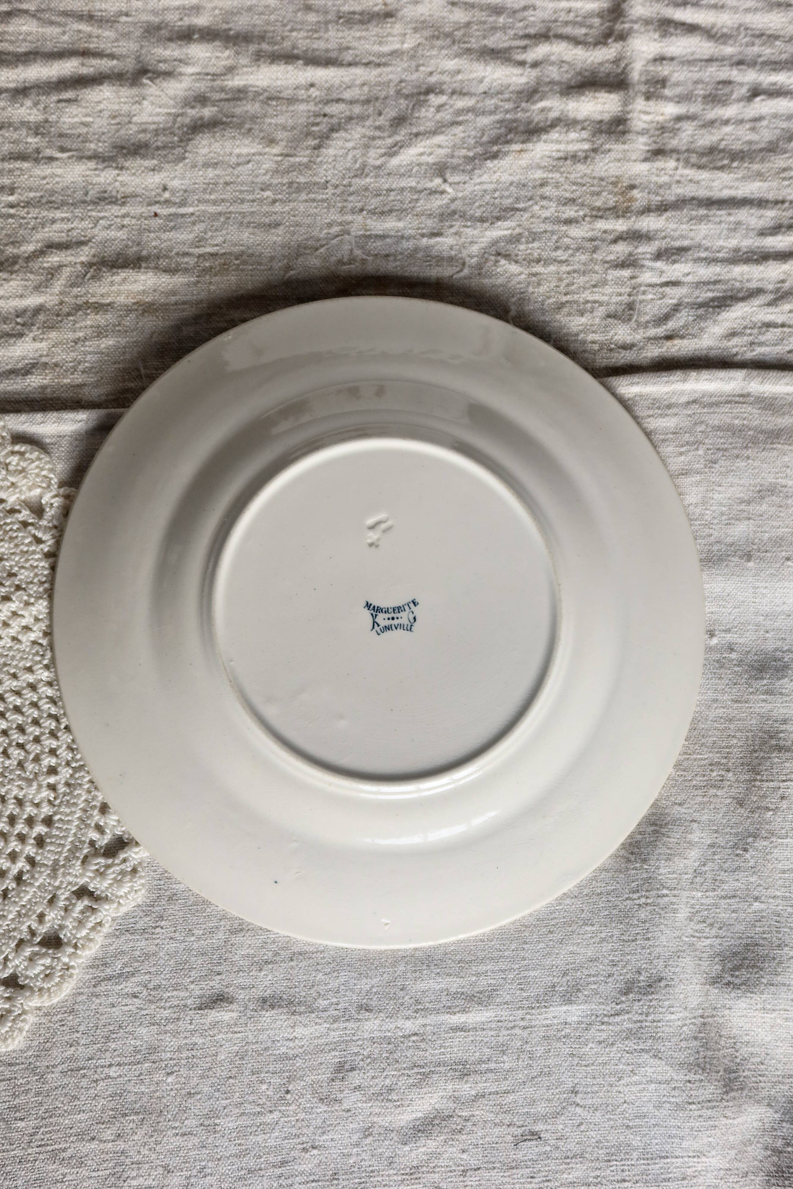 Antique Lunéville ironstone plate, K&G Marguerite pattern, blue and white