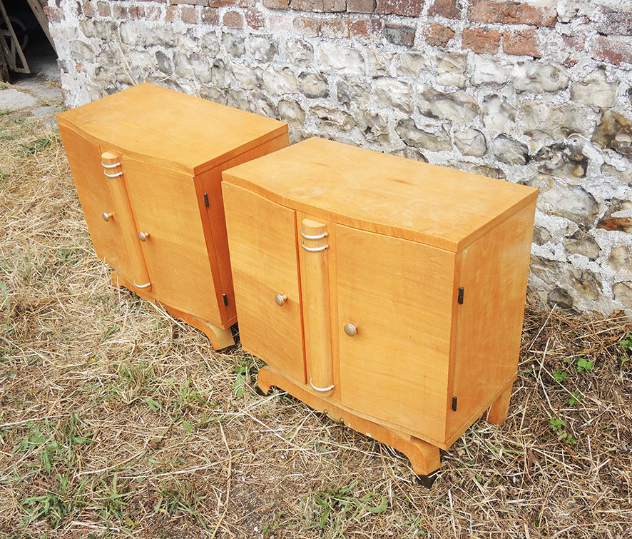 2 old bedsides table in blond wood