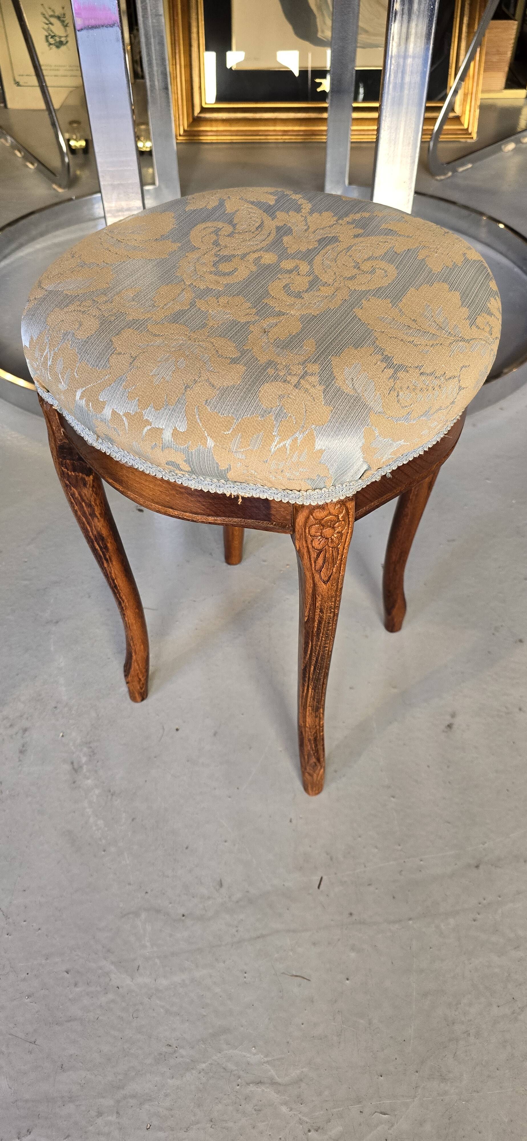 Louis XV style stool in cherry wood and tapestry