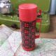 Thermos rouge écossais vintage