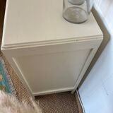 Vintage chest of drawers restored in white painted wood