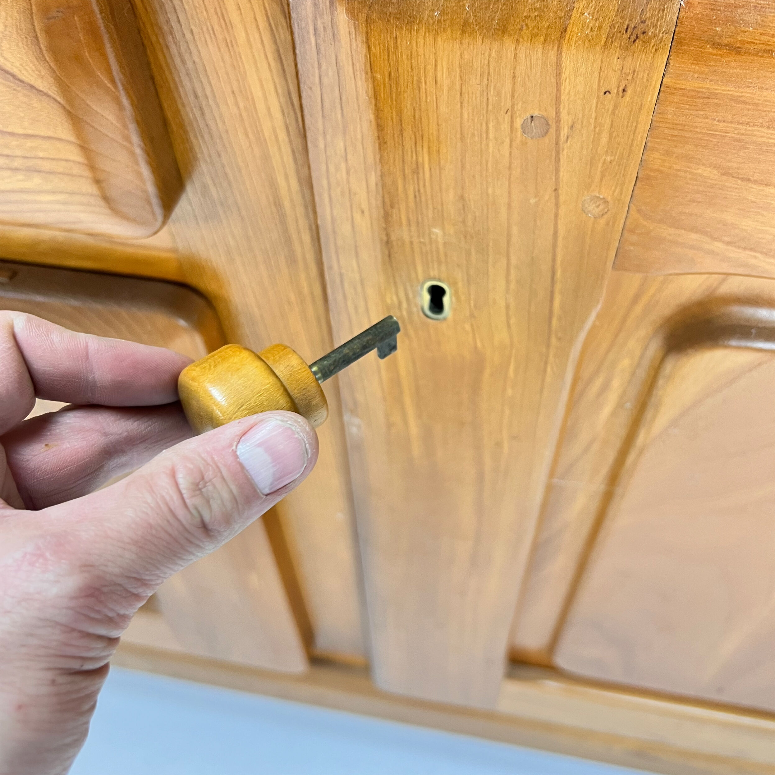 France Maison Raigan Style Elm Sideboard, 1970s