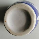 vase ancien en céramique blanche et bleue