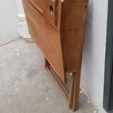Children's foldable desk