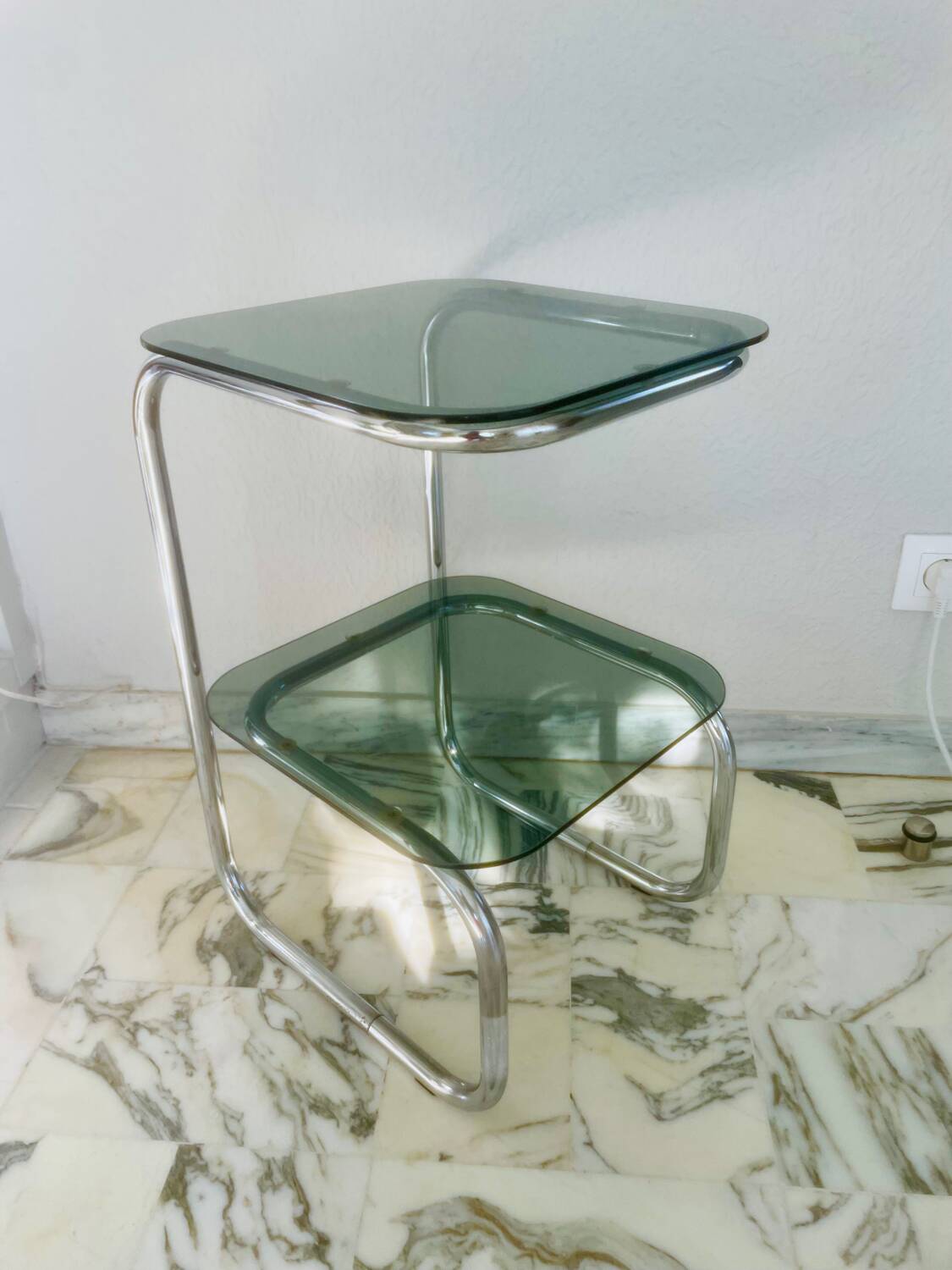 Side table, end table "Space Age" circa 1970 Roche Bobois