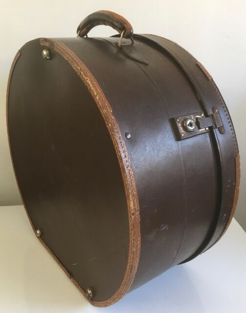 Vulcanized fiber imperiala hat case