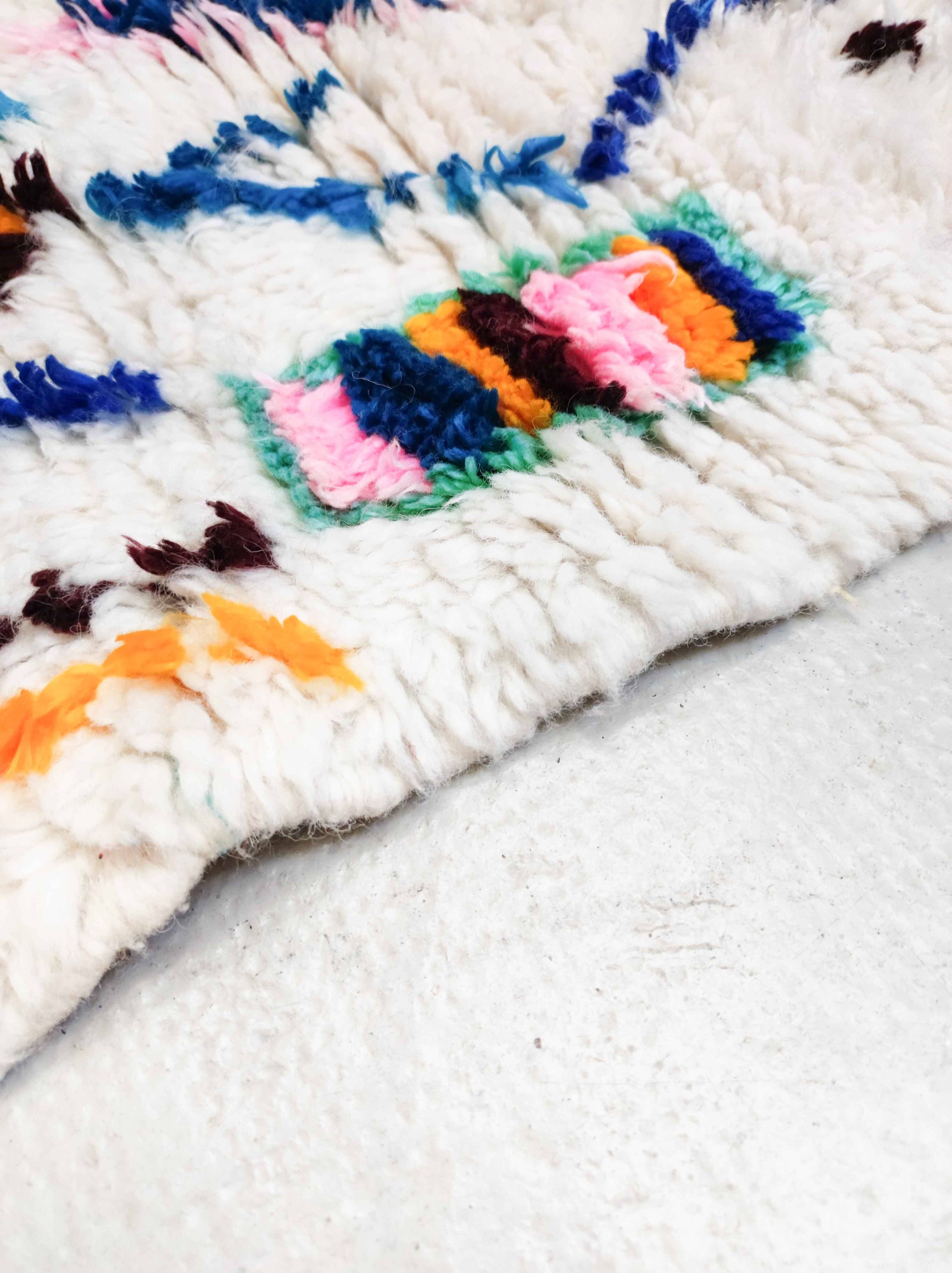 Azilal Moroccan Berber rug 1.33x1.02m