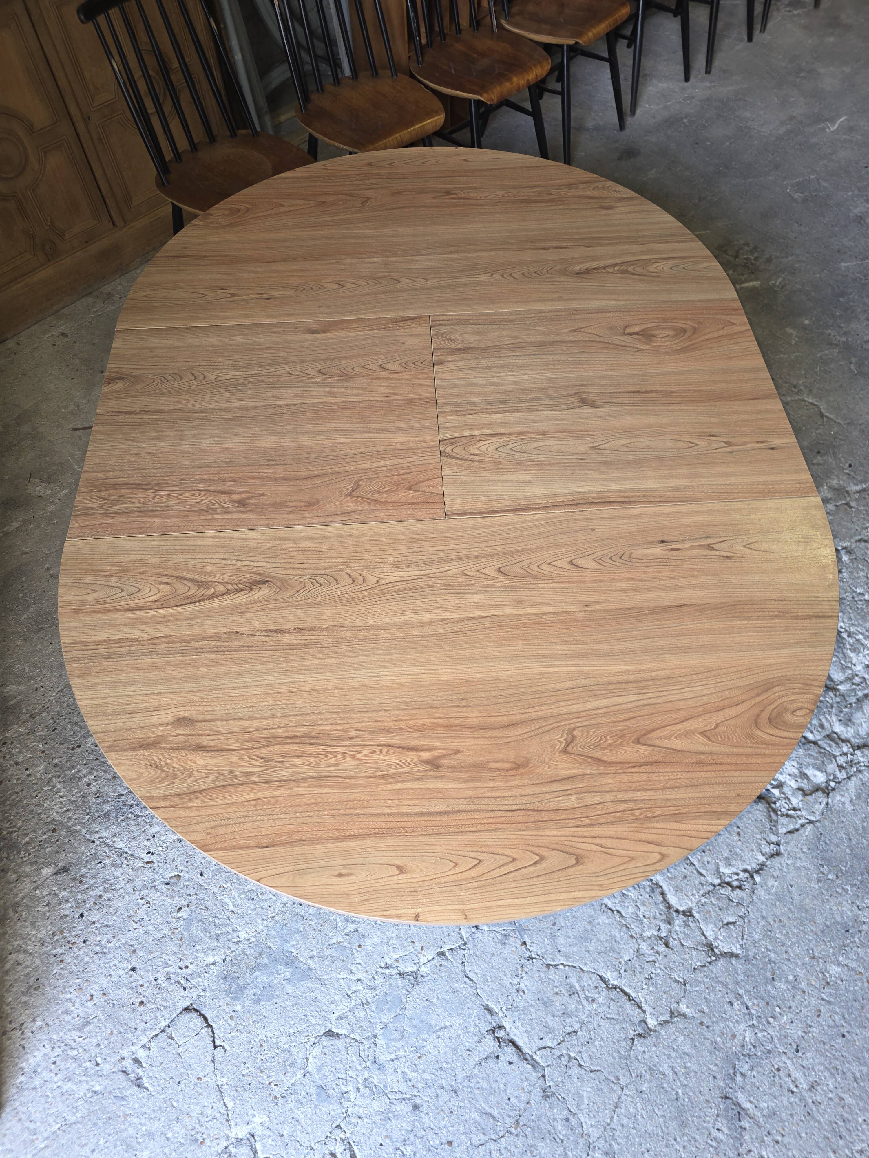 Table scandinave extensible en chêne des années 60
