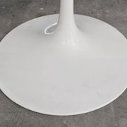 Tulip dining table with marble top by Eero Saarinen for Knoll International