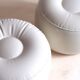 Paire de poufs gonflables années 70