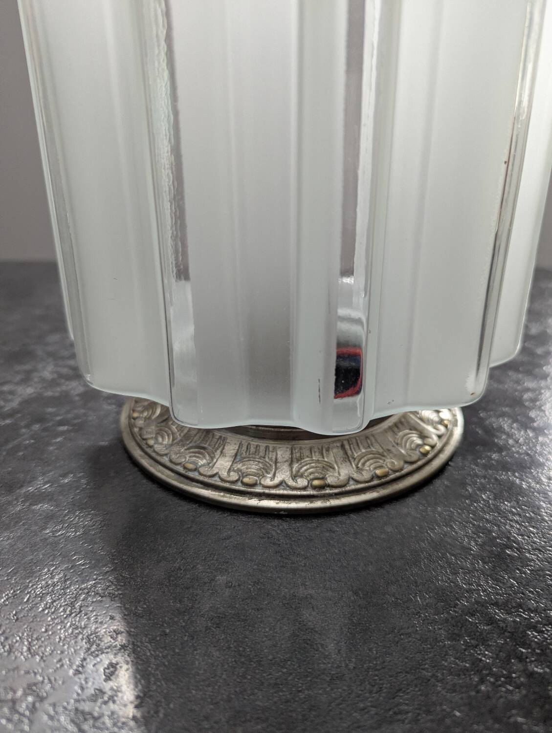 Ancien grand plafonnier lampe à poser globe Skyscraper verre Art déco