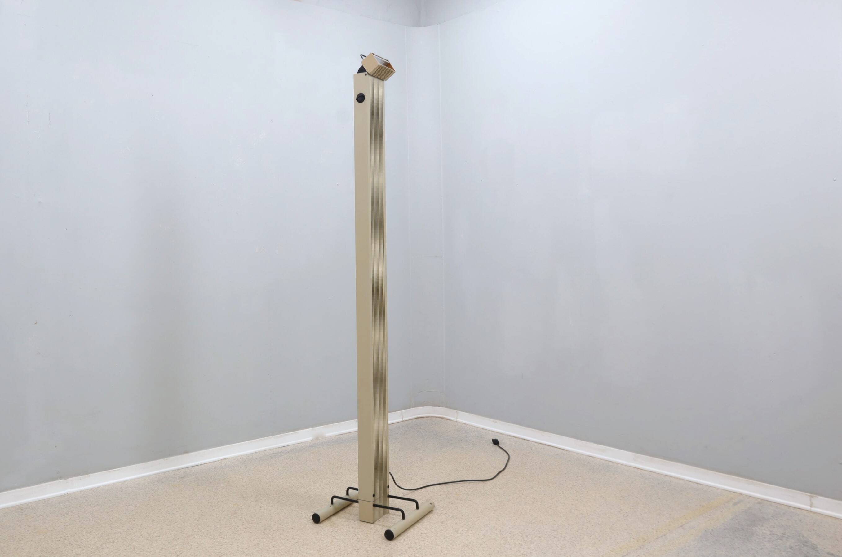 Lampadaire design postmoderne STILNOVO Sergio Carpani années 1980