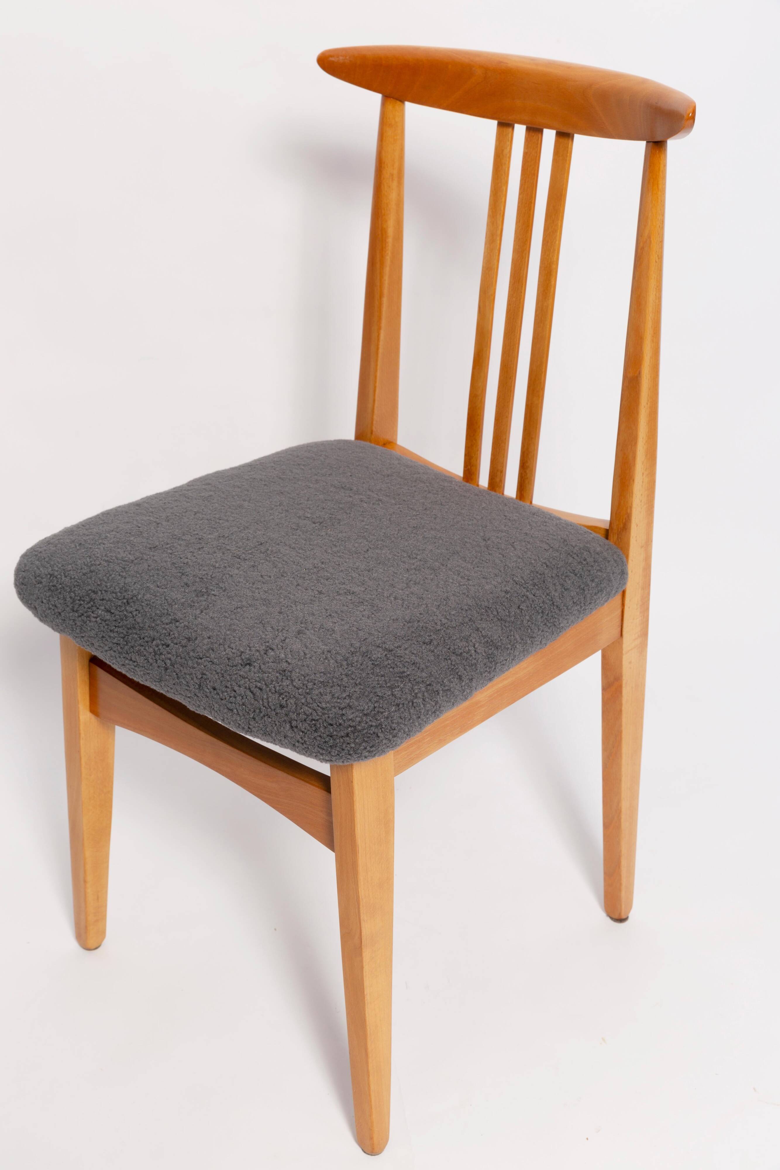Mid-Century beech wood chair with grey boucle fabric, M. Zielinski, Europe, 1960.
