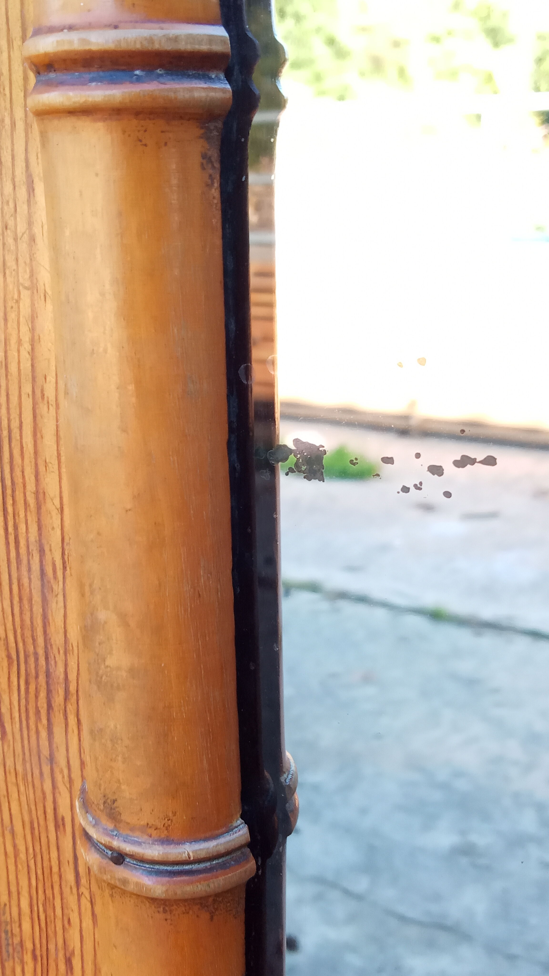 Early 20th century wardrobe in turned pine and pitch pine