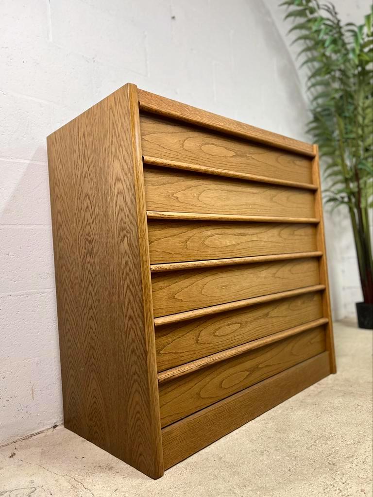 Vintage wooden chest of drawers