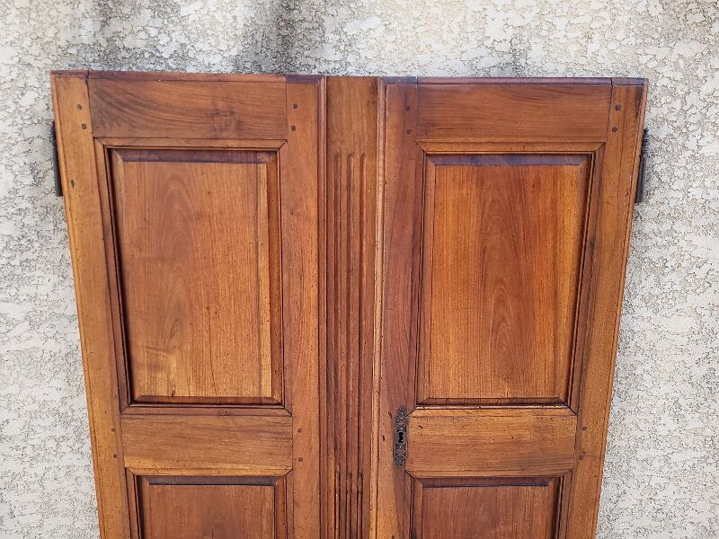 Pair of cabinet doors to make a closet