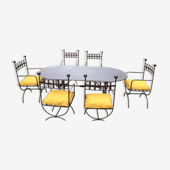 Ensemble table & 6 chaises en fer forgé, 6 coussins