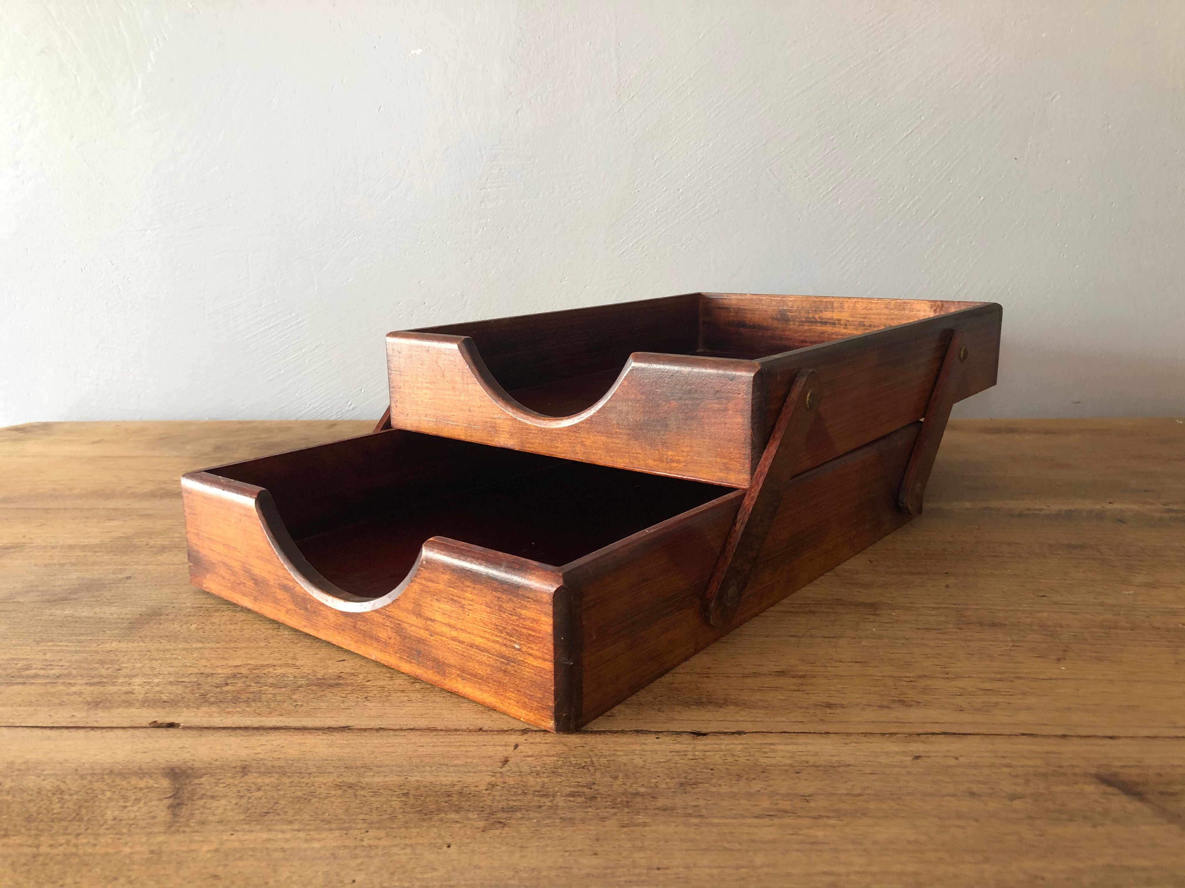 Storage accessory for the office