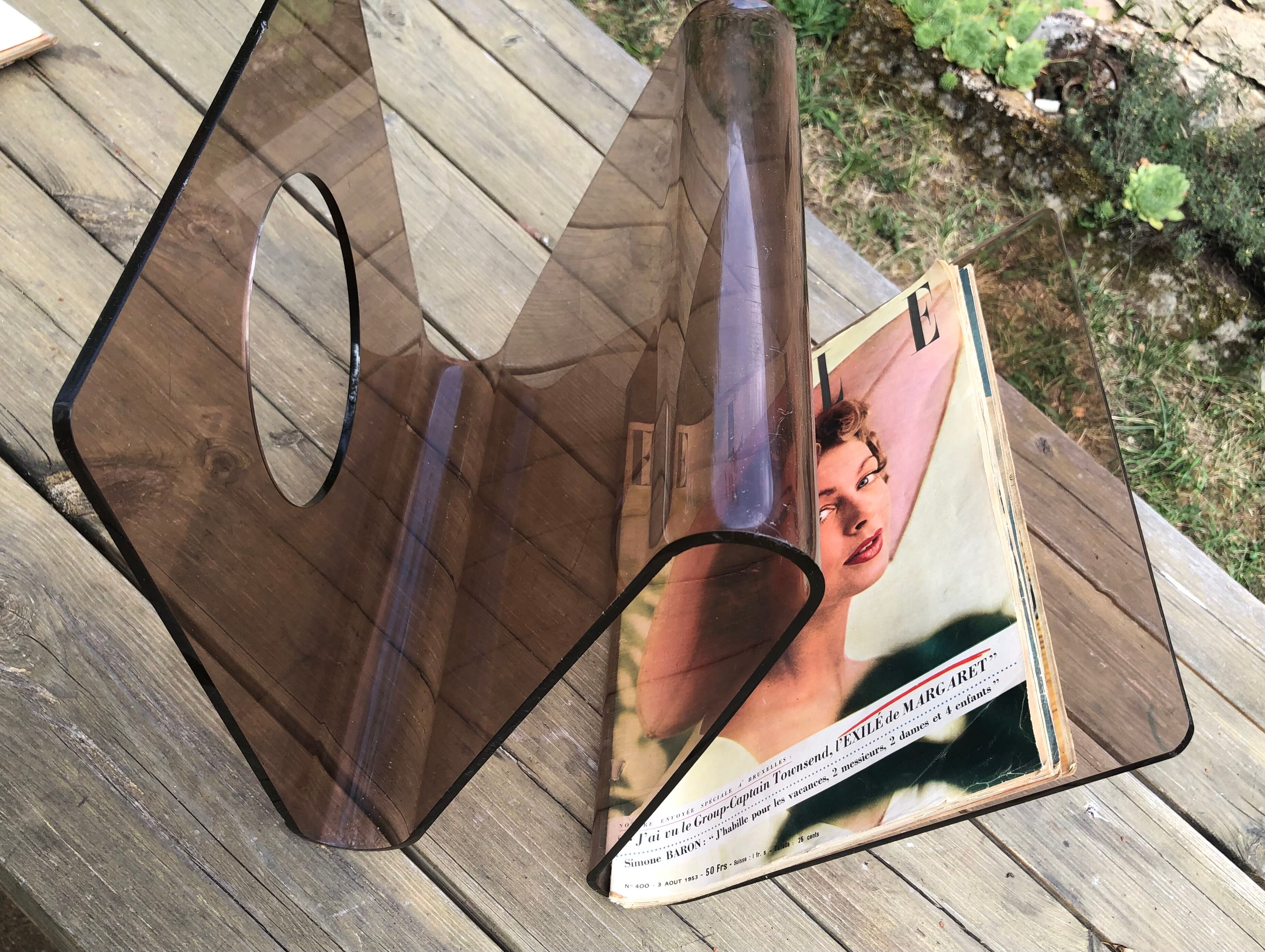 Vinyl doors/ magazines plexiglass form W