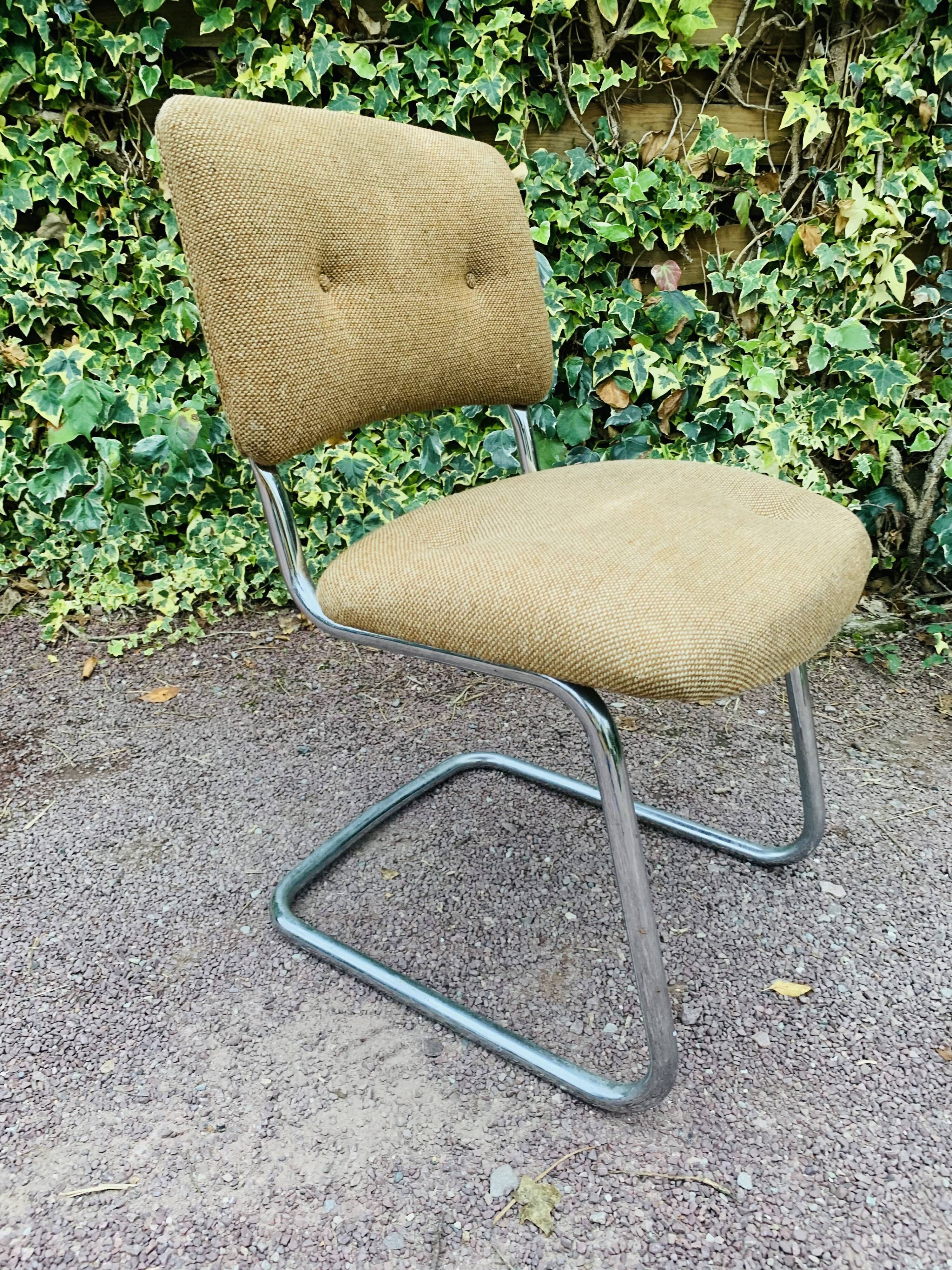 Vintage Strafor Steelcase chair from the 1980s.