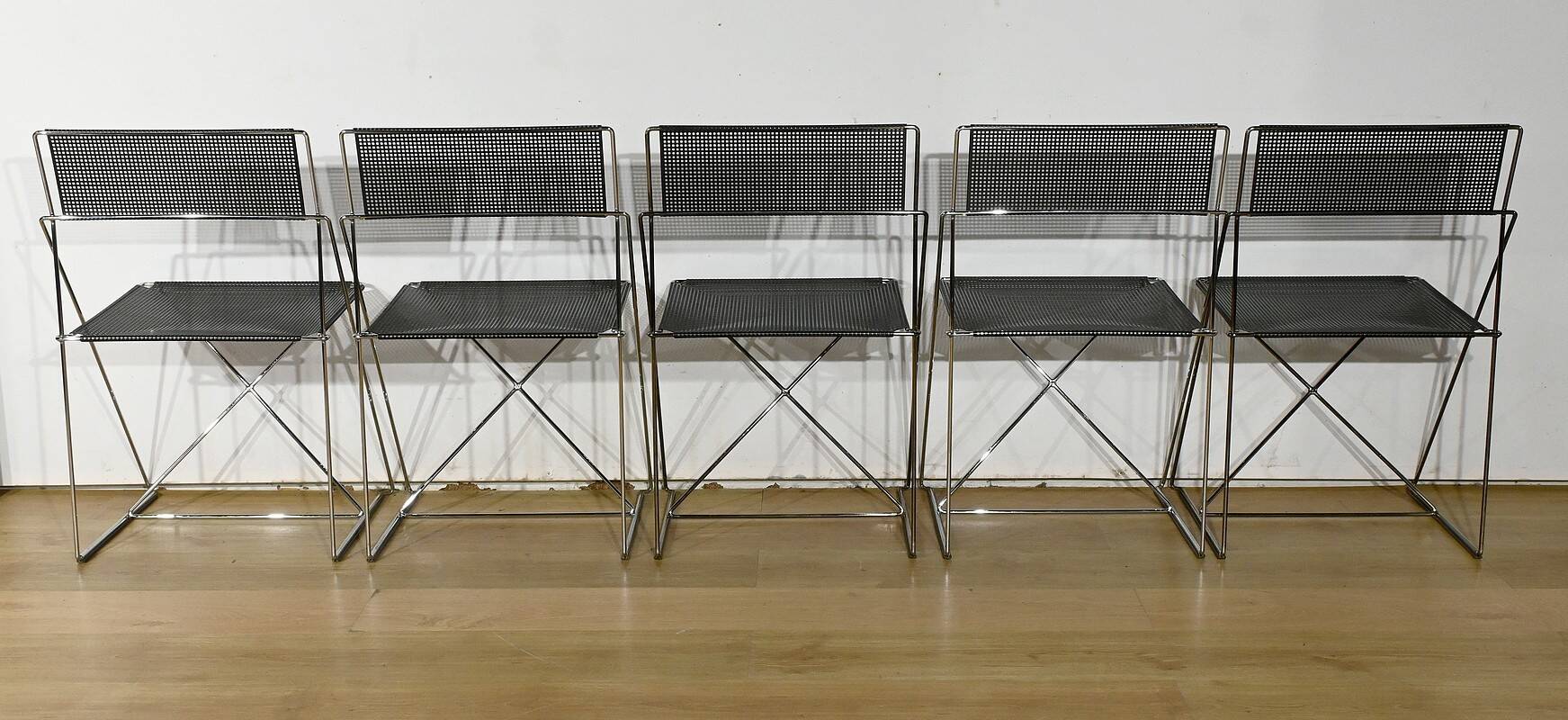Suite of 5 Nuova X Line Omli Chairs for Magis, by Niels Joergen Haugesen – 1980