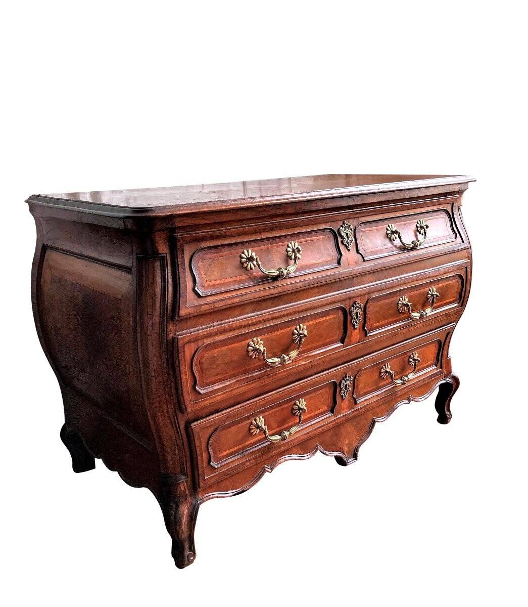 Bordeaux commode from the 18th century