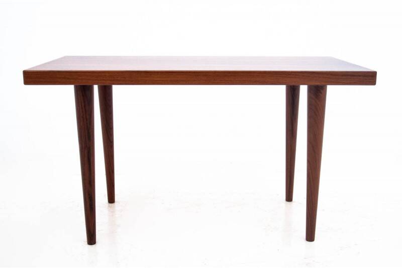 Coffee table, Scandinavia, 1970s. Renovated.