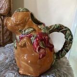 Pig pitcher