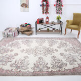 Farmhouse floral vintage carpet rug