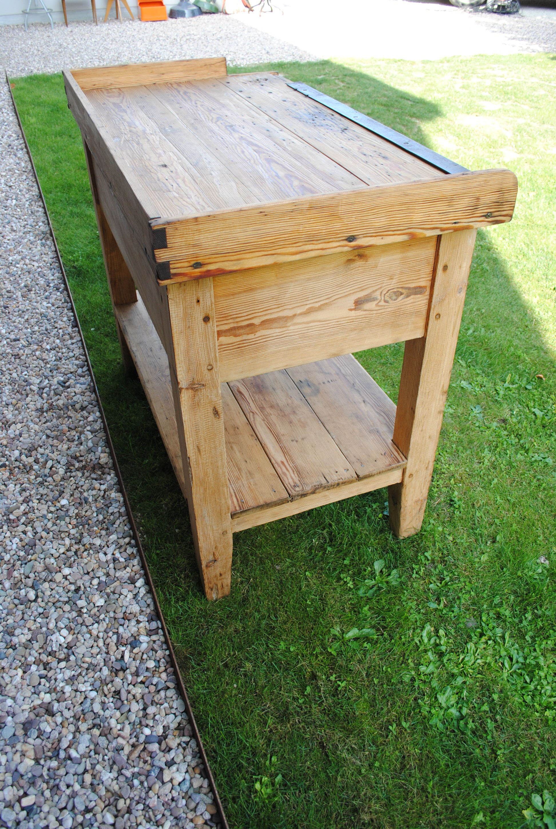 Meuble de métier établi
