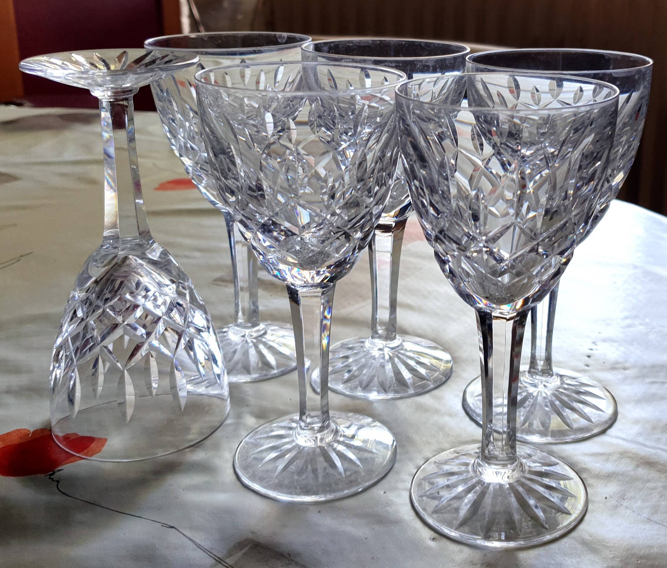"Chantilly wine glasses on foot" from the Saint-Louis Crystalworks
