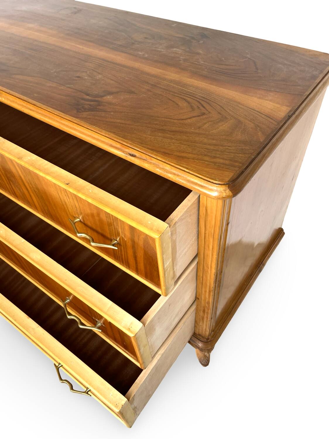 Commode italienne en noyer du milieu du siècle, années 1960.