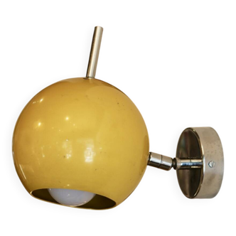 TeDeLight wall lamp, 1970 in yellow lacquered metal