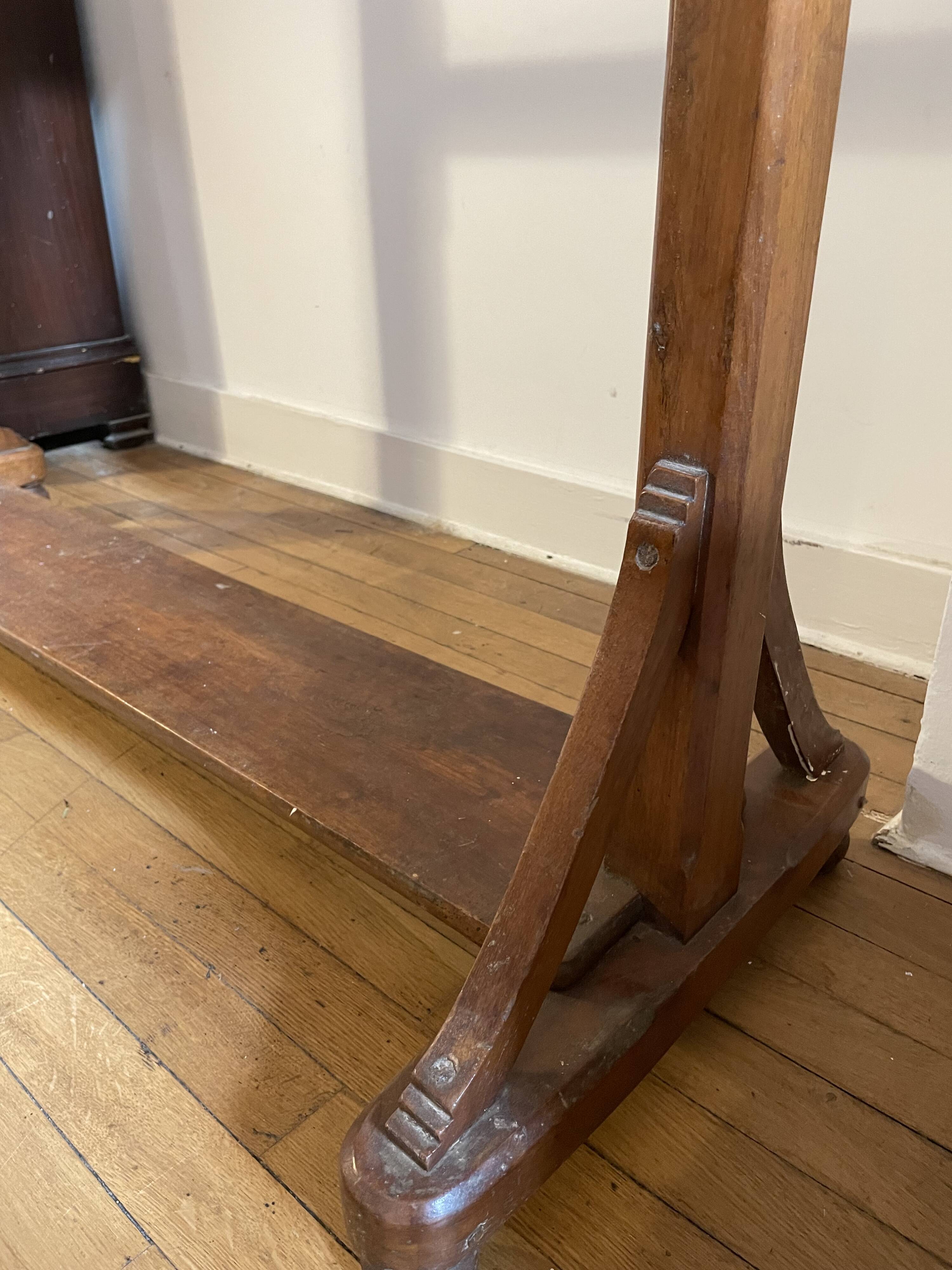 Porte-manteau en bois exotique vintage