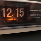 Radio reveil vintage a déroulement Continental Edison 1973