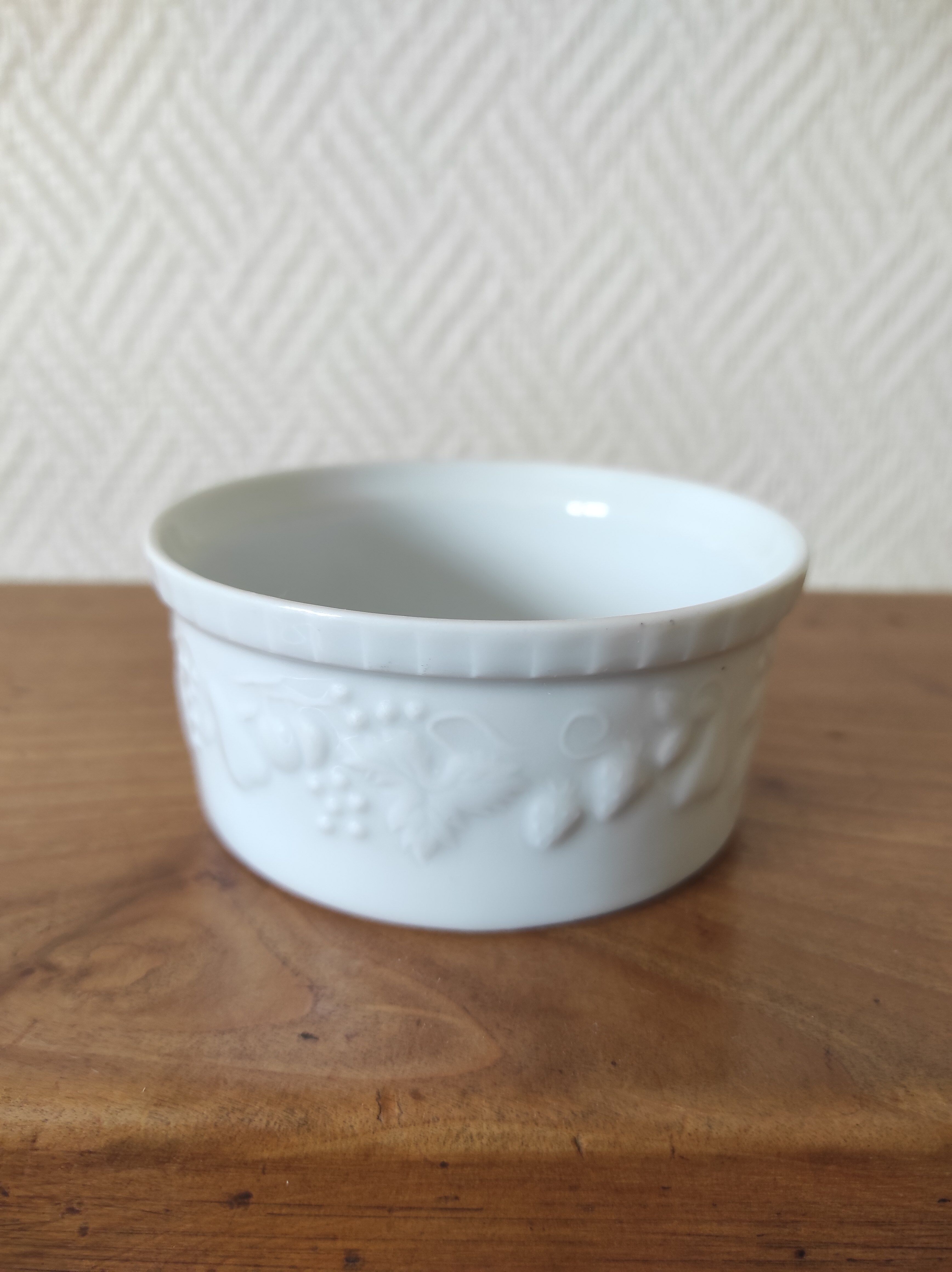 Porcelain ramekin series 'Wild Ivy' Philippe Deshoulieres