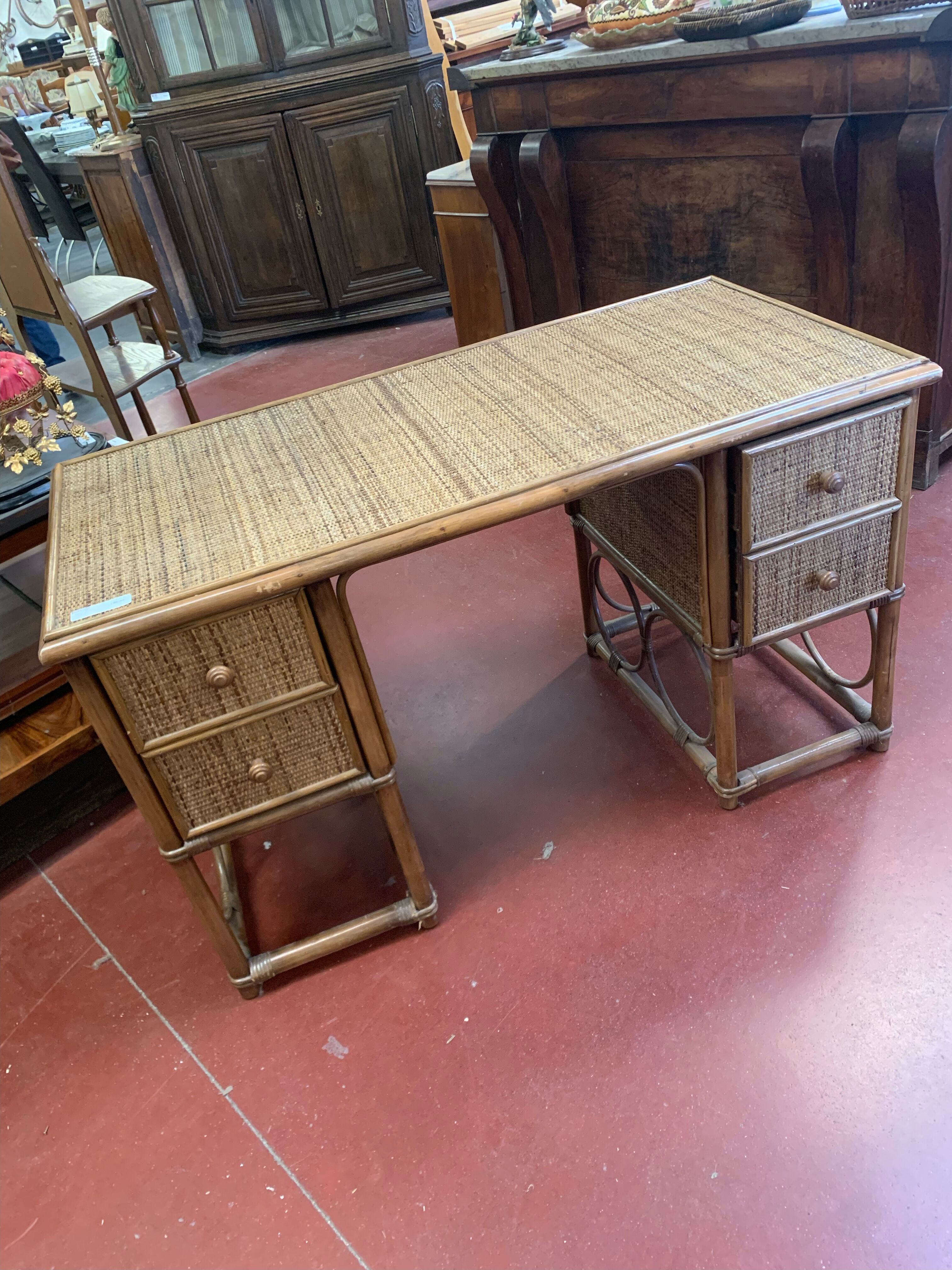 Rattan office year 60