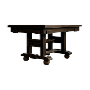 Table en chêne du milieu