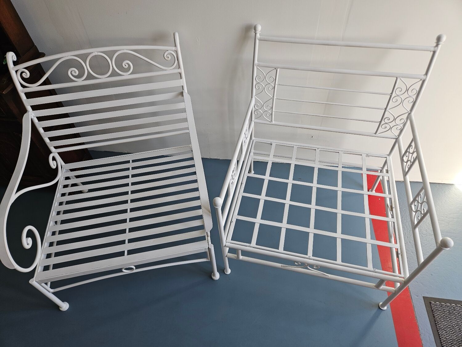 2 wrought iron armchairs