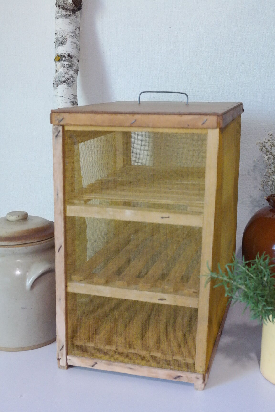 Garde manger campagnard ancien