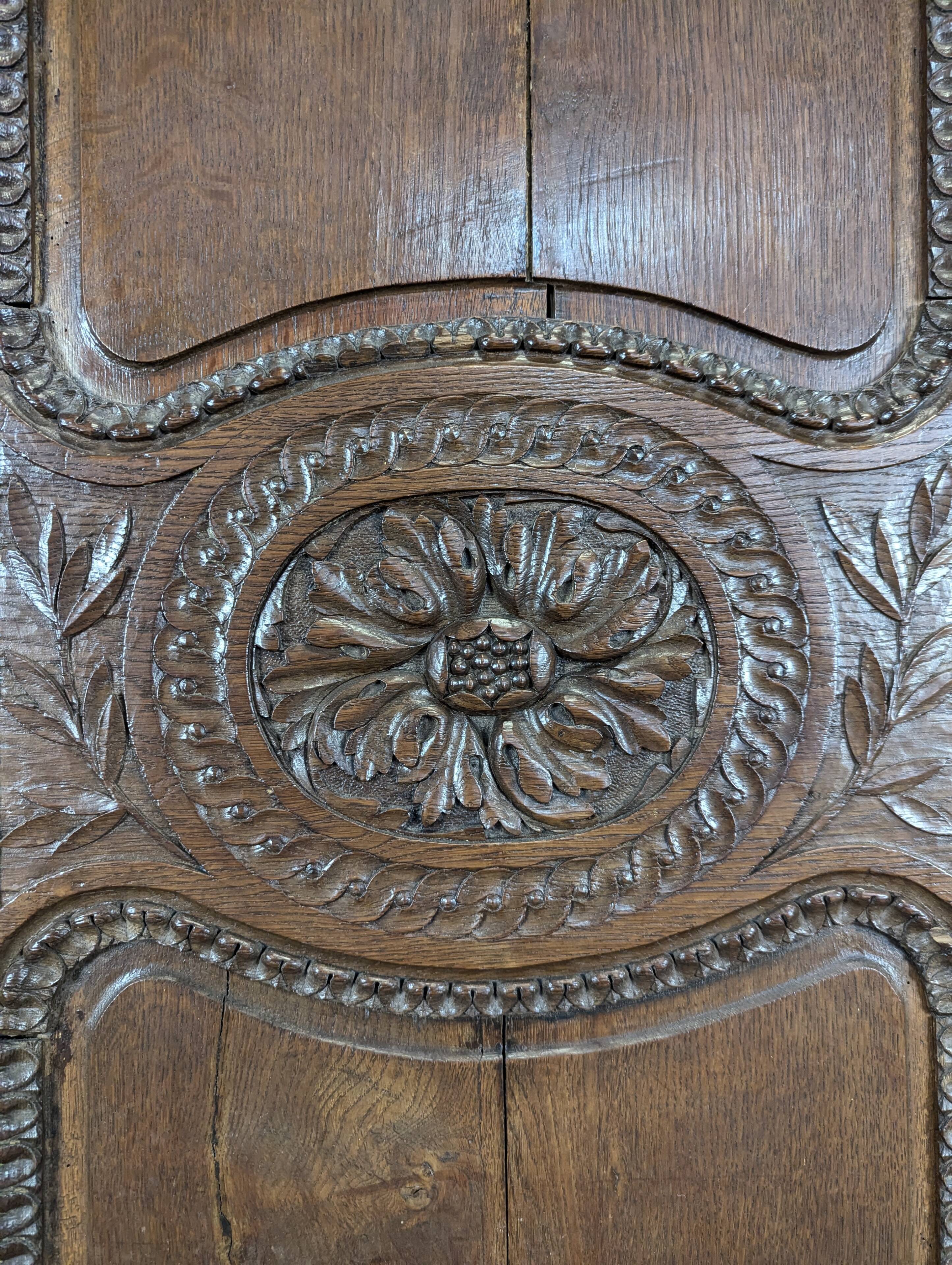 Carved bonnetière from the Pays de Bray from the 19th century.