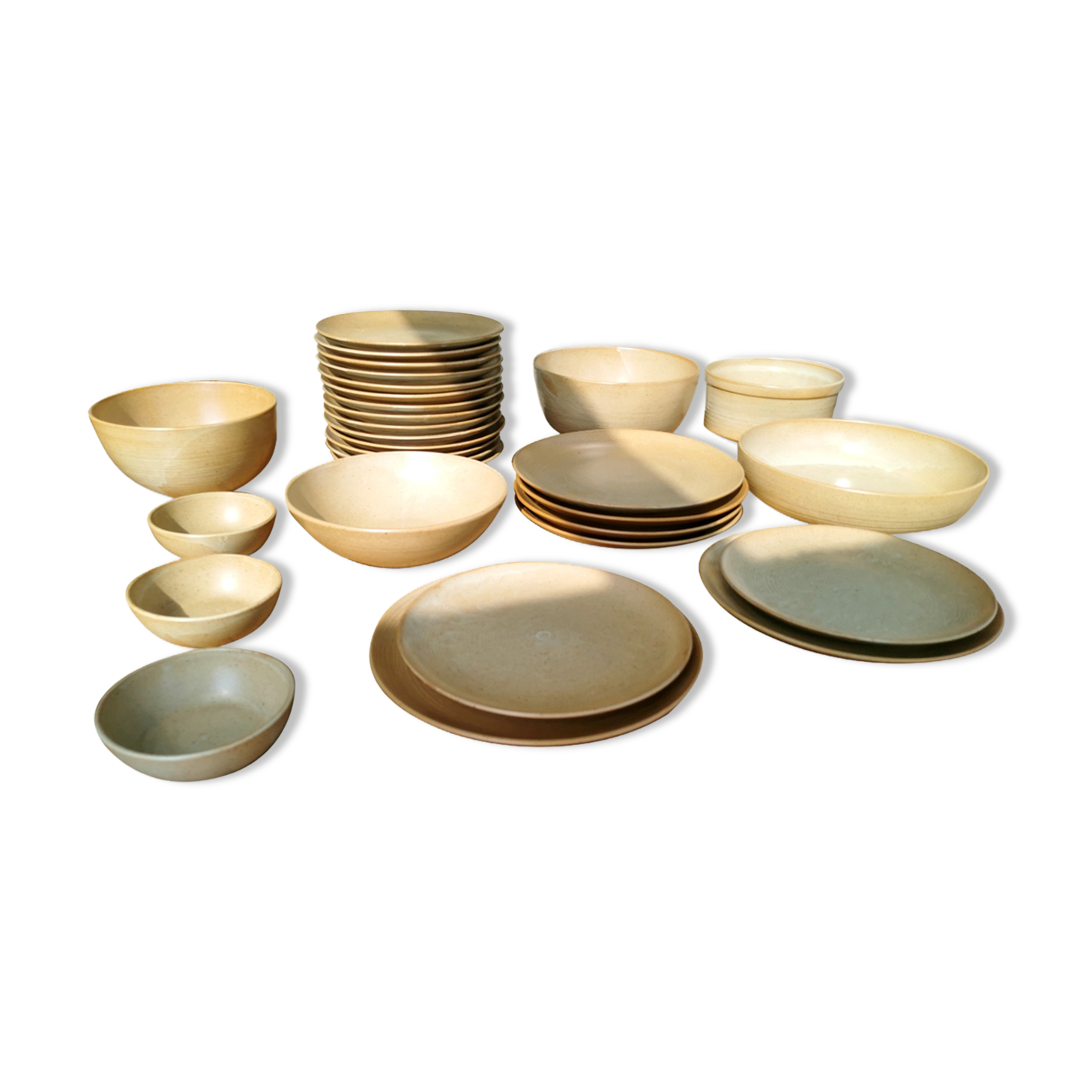 Full service in CNP Village sandstone