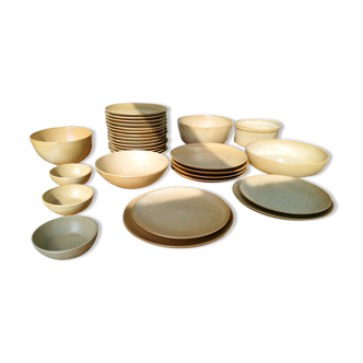 Full service in CNP Village sandstone