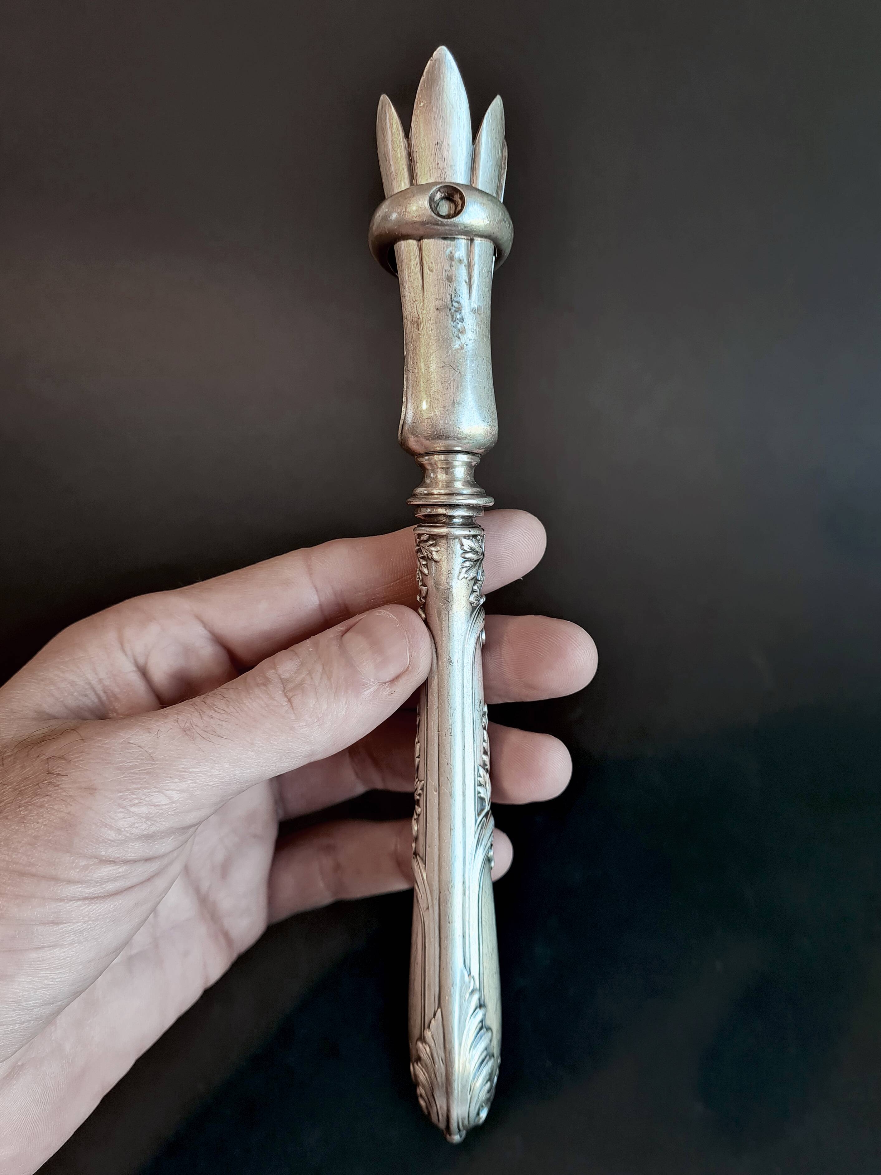 Rocaille Style Silver Metal Leg of Gigot Set - Ref 06.