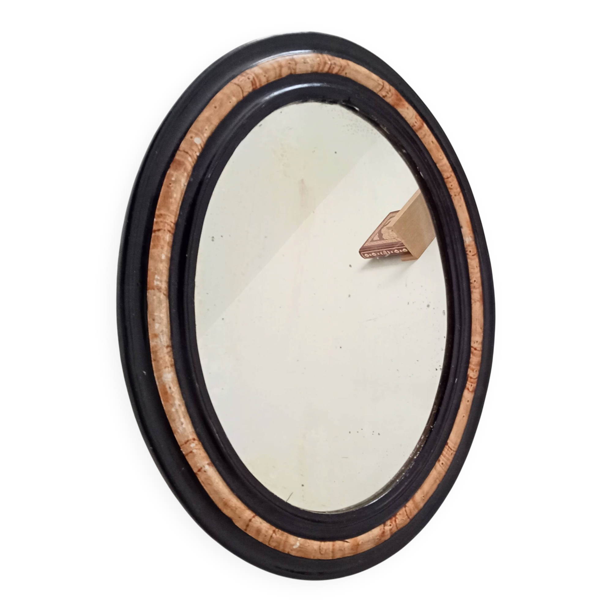 19th-century antique mirror in wood and stucco.