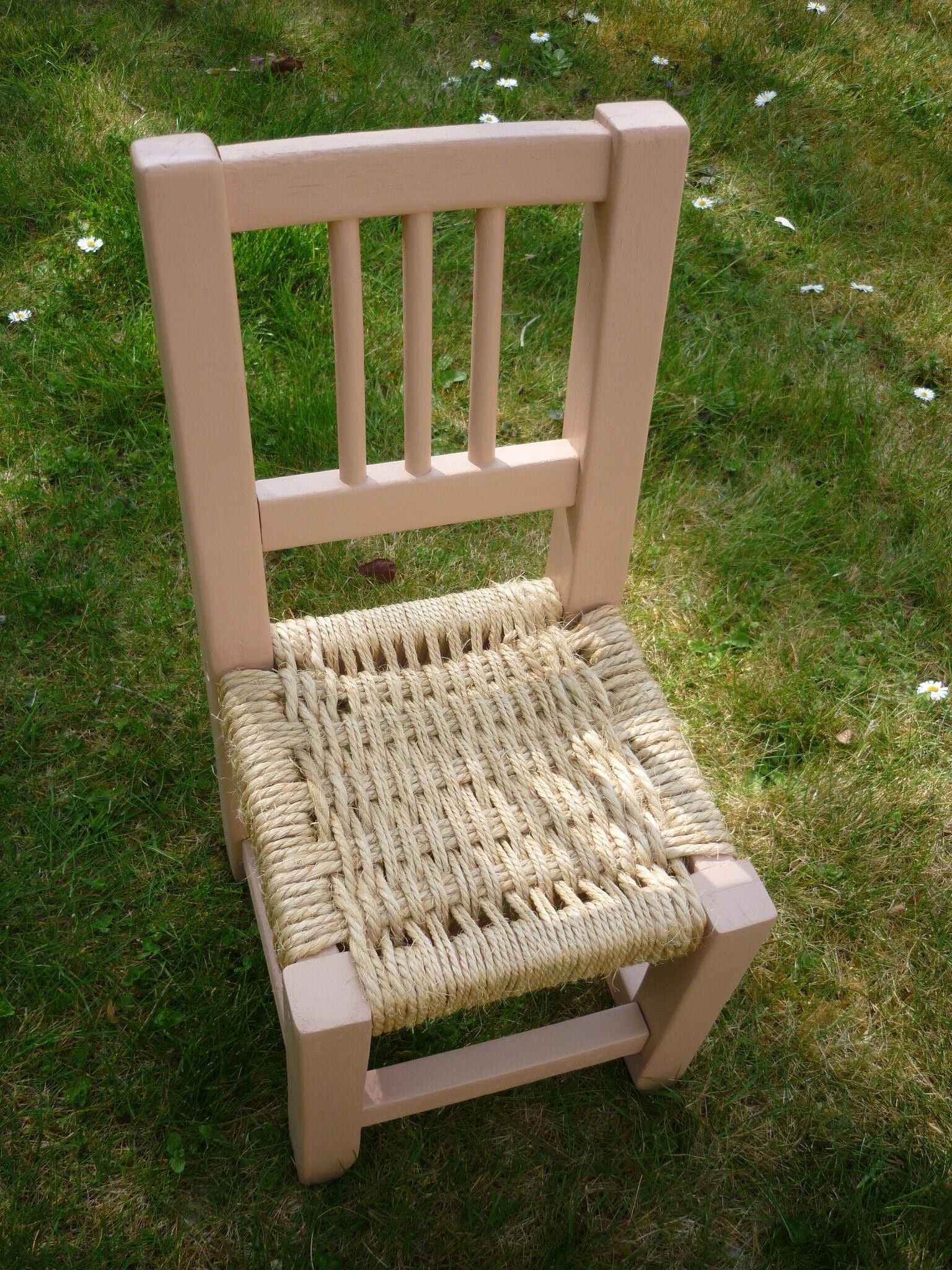 Pink braided seating chair