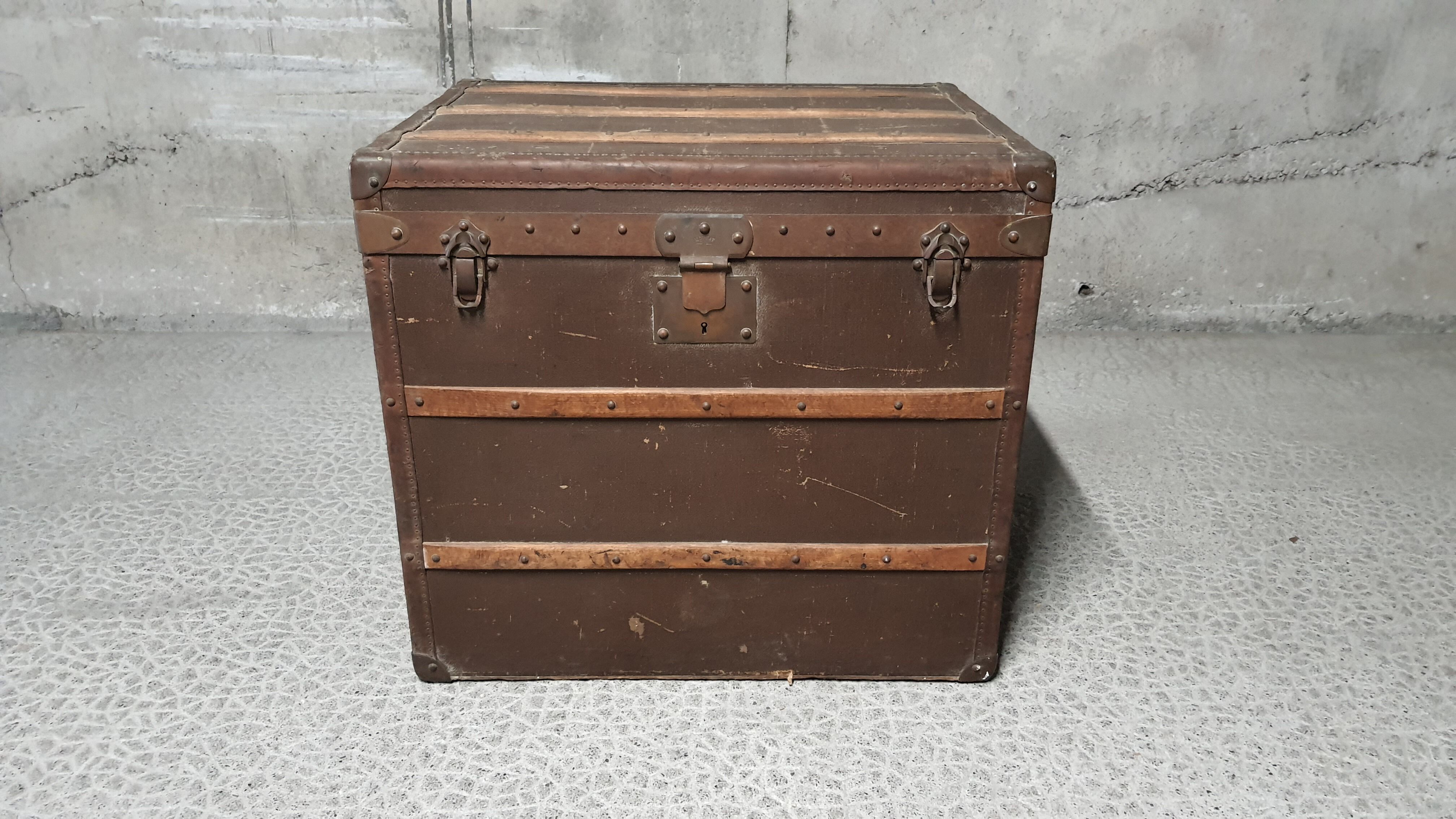 Travel trunk "Moynat"