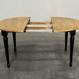 Black extendable classic dining table, 6/8 place settings